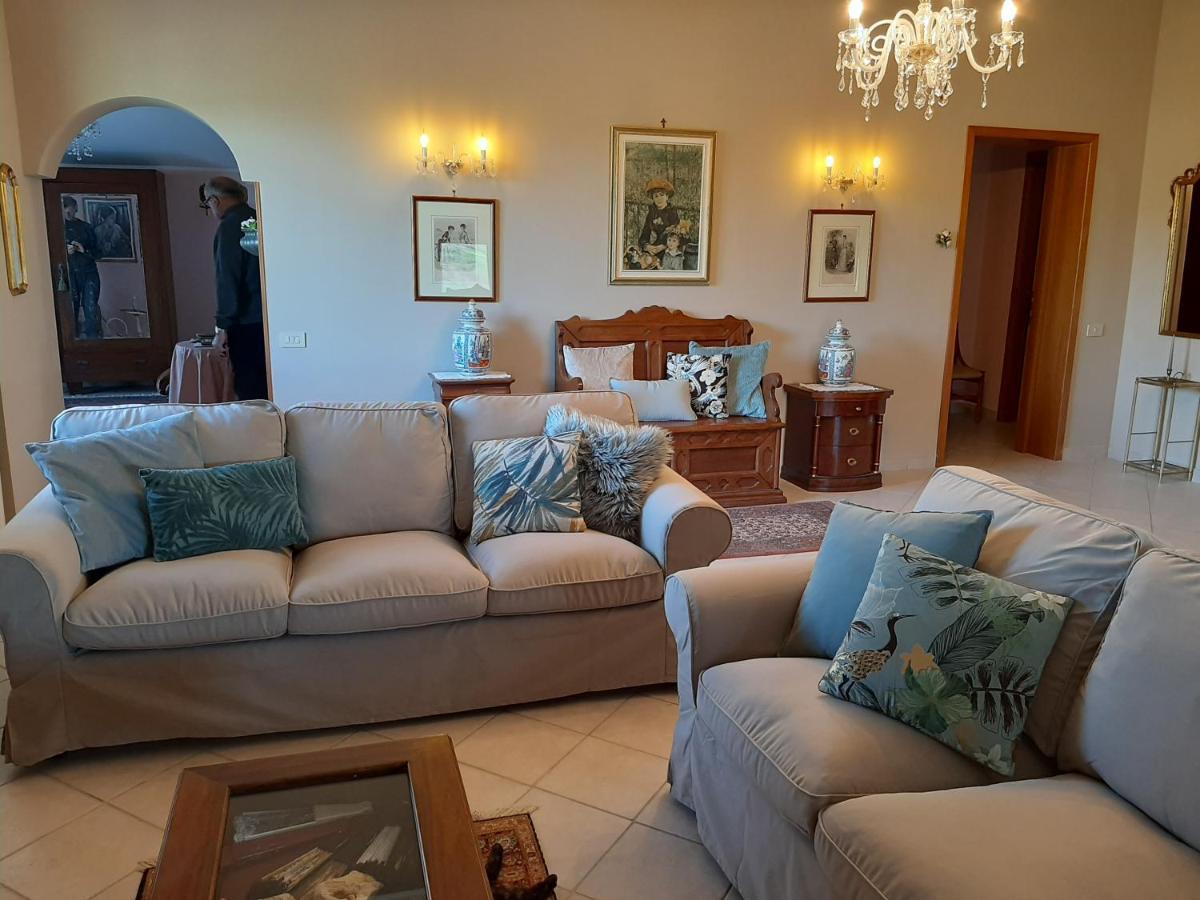 Casa Adriana Apartment Penne Екстериор снимка