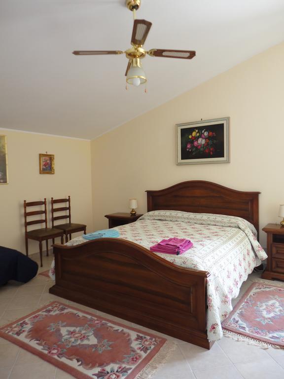 Casa Adriana Apartment Penne Екстериор снимка